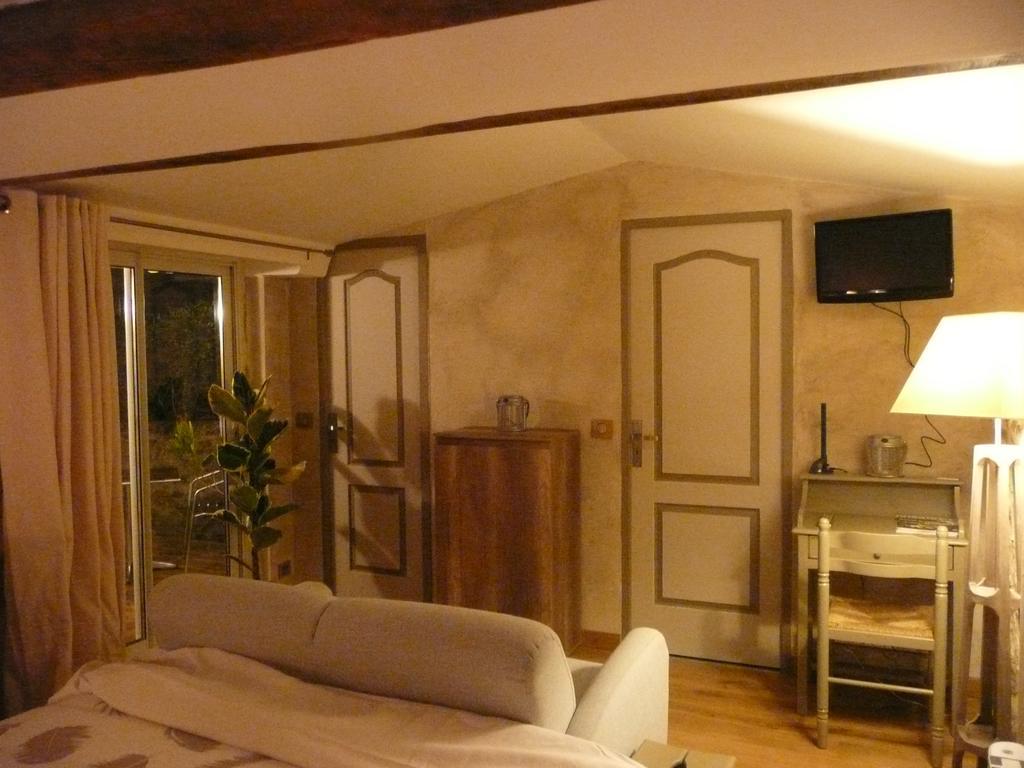 Chambres D'Hotes D'Antardieu Saint-Junien Room photo